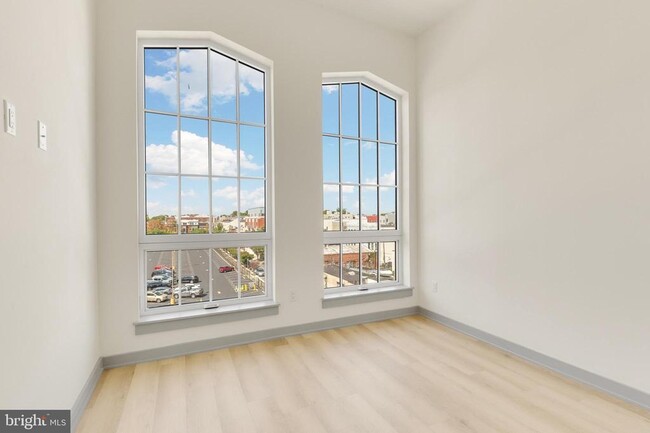 property at 689 N Broad St