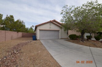 6796 W Oak Mist Ave in Las Vegas, NV - Building Photo - Building Photo