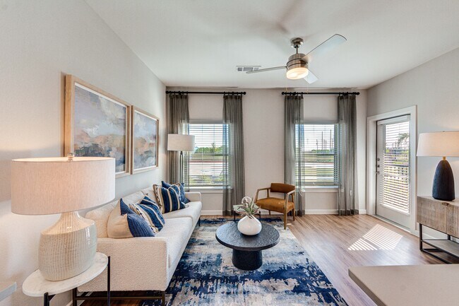 Hawthorne at Fairmont in La Porte, TX - Building Photo - Building Photo