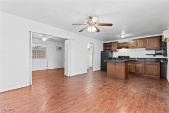 2529 N Webster St in North Las Vegas, NV - Building Photo - Building Photo