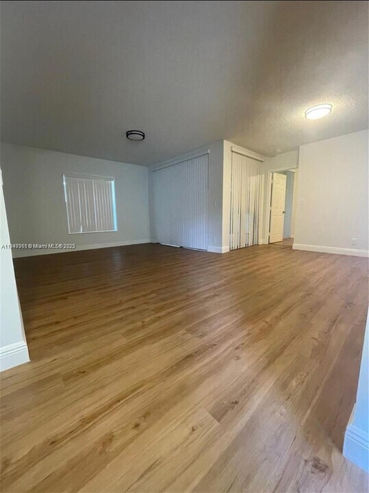 4541 Carambola Cir S in Coconut Creek, FL - Foto de edificio