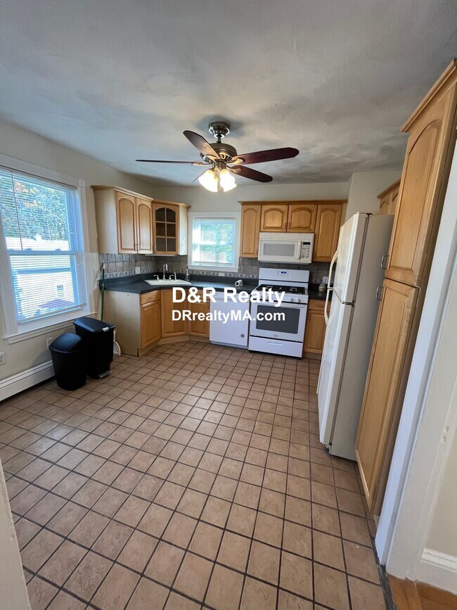 75 Elm St Rentals in Woburn, MA