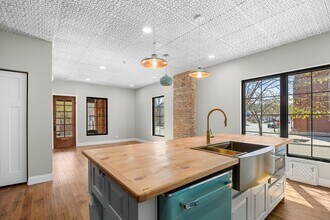 400 N 9th St Rd in Lafayette, IN - Foto de edificio - Building Photo