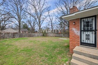 1738 Willow Wood Ave in Memphis, TN - Building Photo - Building Photo
