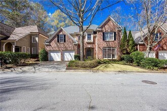 3206 Windsor Lake Dr NE in Atlanta, GA - Building Photo - Building Photo