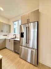 1734B NW 62nd St in Seattle, WA - Foto de edificio - Building Photo