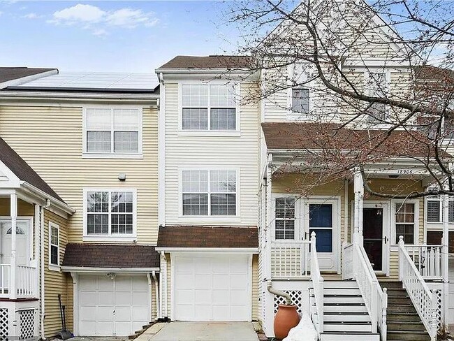 property at 18904 Snow Fields Cir