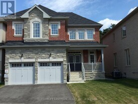 140 Riding Mountain Drive in Richmond Hill, ON - Building Photo