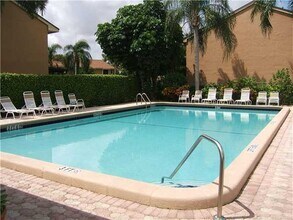 3711 Carambola Cir N in Coconut Creek, FL - Building Photo - Building Photo