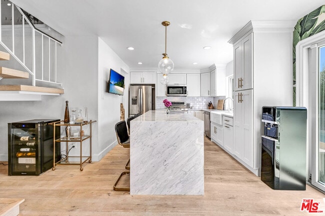 5101 Keli Ct in Los Angeles, CA - Building Photo - Building Photo