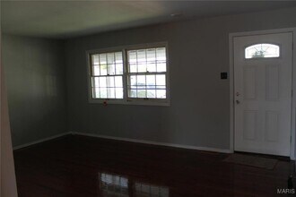 1368 Glenrock Dr in Maryland Heights, MO - Building Photo - Building Photo