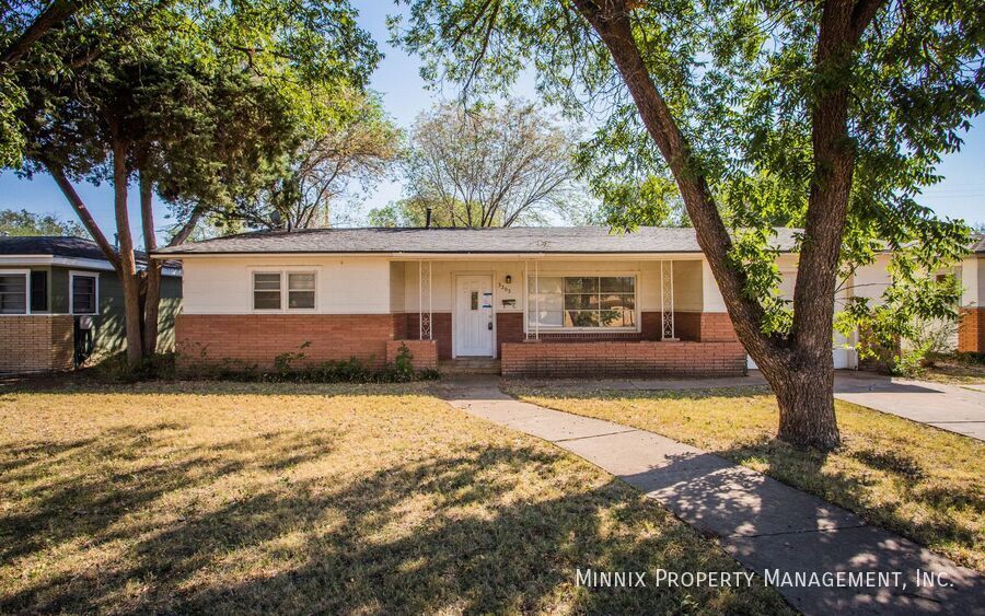 3203 36th St in Lubbock, TX - Building Photo