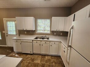 4519 Swan Trce in College Park, GA - Building Photo - Building Photo