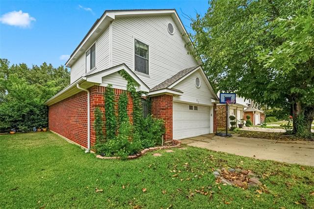 912 S Old Orchard Ln in Lewisville, TX - Building Photo - Building Photo