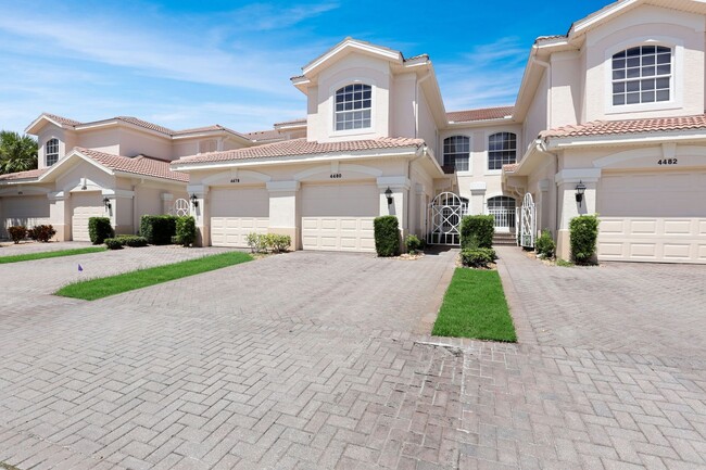 4480 Streamside Ct in Sarasota, FL - Building Photo - Building Photo