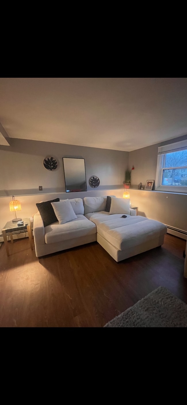 4 Katherine Dr, Unit 4B Katherine Drive in Johnston, RI - Building Photo - Building Photo