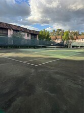 940 NW 104th Ave in Pembroke Pines, FL - Building Photo - Building Photo