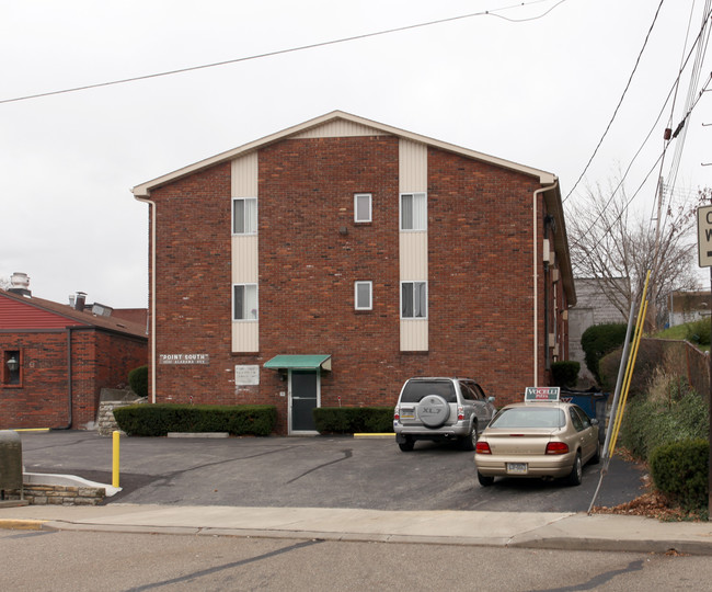 Point South in Pittsburgh, PA - Foto de edificio - Building Photo