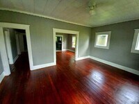 2308 Morgan St photo'