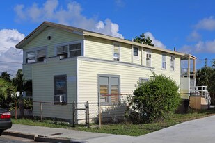 921 14th St Apartments