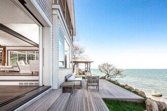 21 Rawson Rd in Sag Harbor, NY - Building Photo - Building Photo
