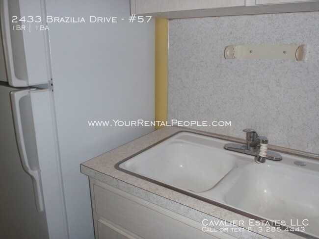 2433 Brazilia Dr-Unit -#57 in Clearwater, FL - Building Photo - Building Photo