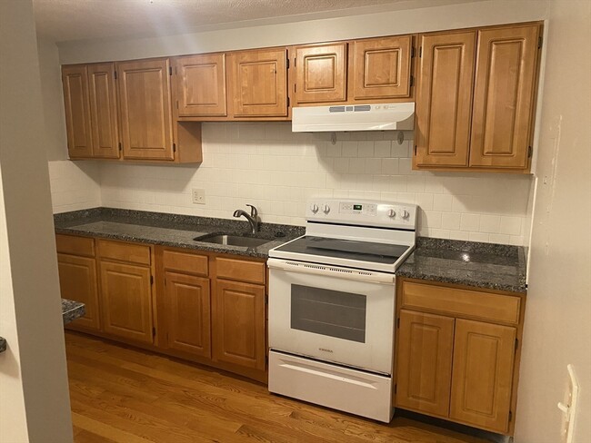 55 Elmwood Ave in Quincy, MA - Building Photo - Building Photo