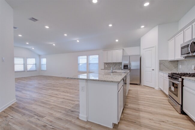 property at 3330 Meadknoll Ln