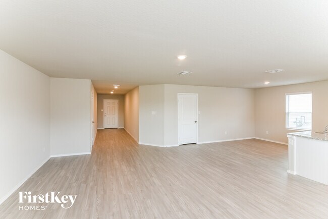 8515 Western Tanager in San Antonio, TX - Building Photo - Building Photo