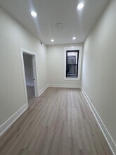 944 N Damen Ave in Chicago, IL - Building Photo - Building Photo