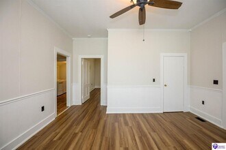 203 W Warfield St in Elizabethtown, KY - Building Photo - Building Photo