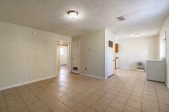 Sundance Townhomes in Jonesboro, AR - Foto de edificio - Interior Photo