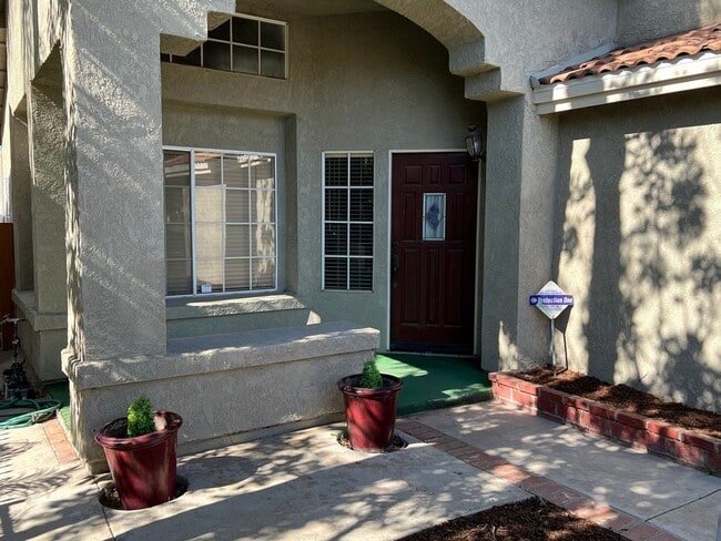 524 Wheeler Cir in Corona, CA - Building Photo - Building Photo