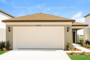 3658 Hornbeam Rd in Spring Hill, FL - Building Photo