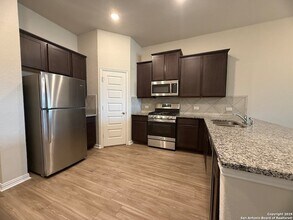 5432 Cibolo Pass in Converse, TX - Building Photo - Building Photo