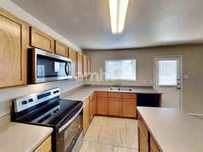 11830 Briarton Pass in San Antonio, TX - Building Photo - Building Photo