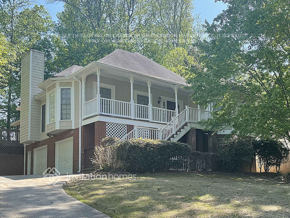 981 Laurel Springs Ln SW in Marietta, GA - Building Photo