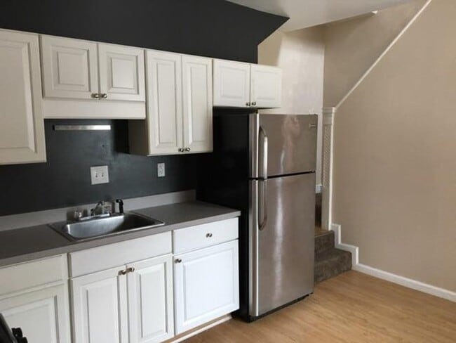 8 St Leo St in Pittsburgh, PA - Building Photo - Building Photo