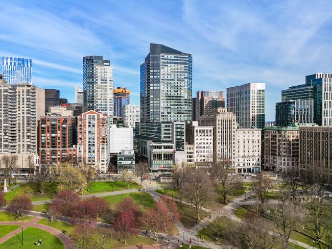 2 Avery St, Unit PH3C in Boston, MA - Building Photo - Building Photo