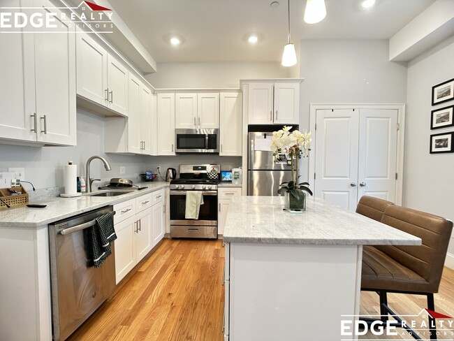 55 Murdock St, Unit 5 in Boston, MA - Building Photo - Building Photo