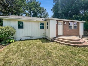 719 E Tennessee St in Tallahassee, FL - Building Photo - Building Photo