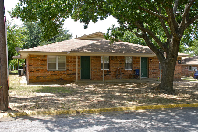 Sherwood Arms Apartments