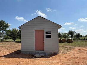 127 Clearview Dr in Bastrop, TX - Building Photo - Building Photo