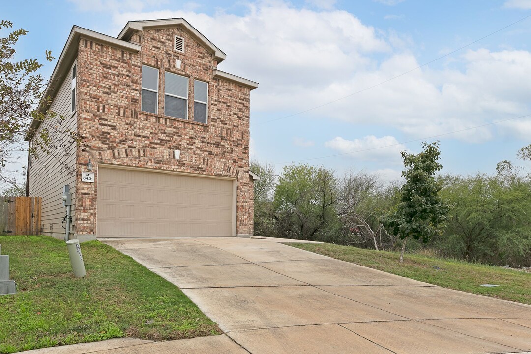 6426 Gerber Mdw in San Antonio, TX - Building Photo