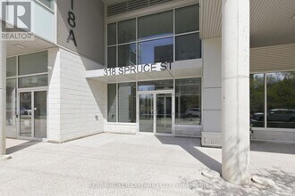 318 Spruce St in Waterloo, ON - Building Photo - Building Photo