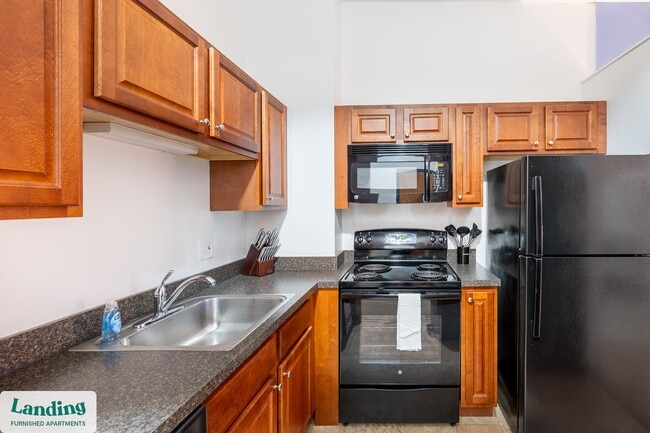 45 Willow St, Unit 218 in Springfield, MA - Foto de edificio - Building Photo