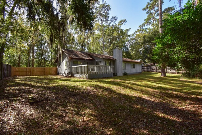 2320 NW 16th Ave in Gainesville, FL - Building Photo - Building Photo