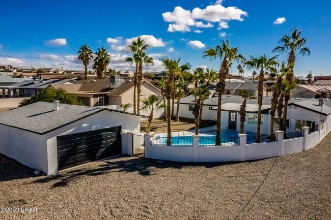3705 Challenger Dr in Lake Havasu City, AZ - Building Photo - Building Photo