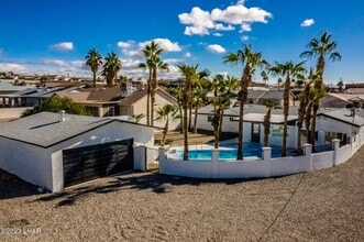 3705 Challenger Dr in Lake Havasu City, AZ - Foto de edificio - Building Photo