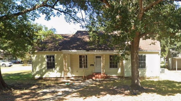 property at 3148 Alamo Ave